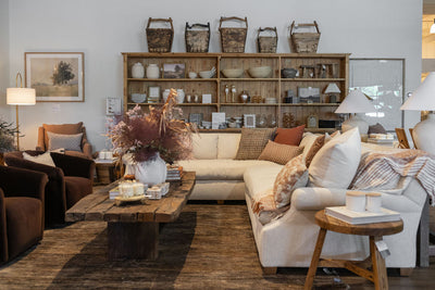 How Vintage Coffee Tables Transform a Room with Timeless Ambiance