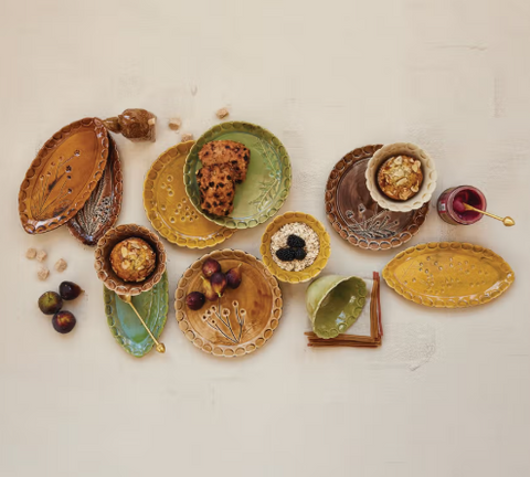 Scalloped Oval Plate, Mustard