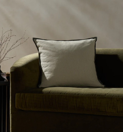 Sullivan Natural Blue Pillow, 22x22