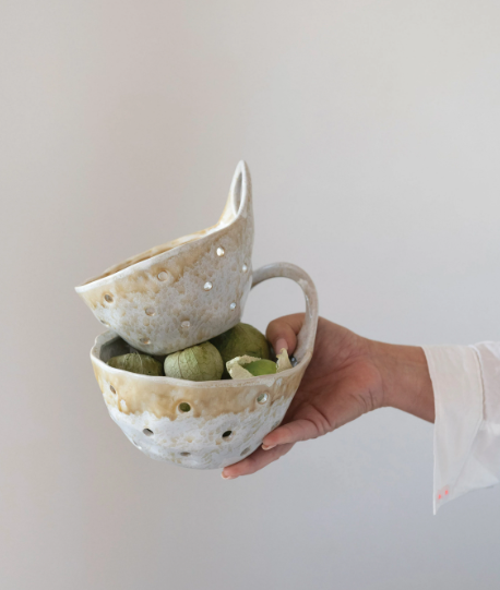 Beige Stoneware Colanders w/Handles, Set of 2