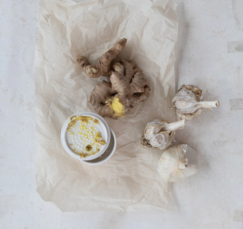 Stoneware Garlic & Ginger Grater, White