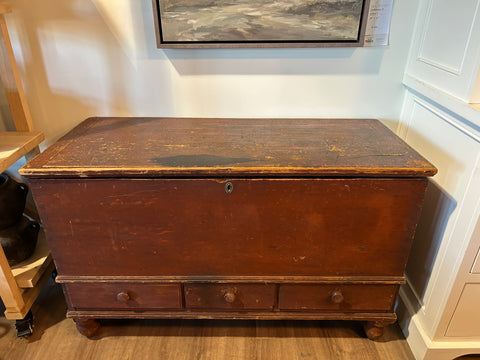 Vintage #7 Mule Chest