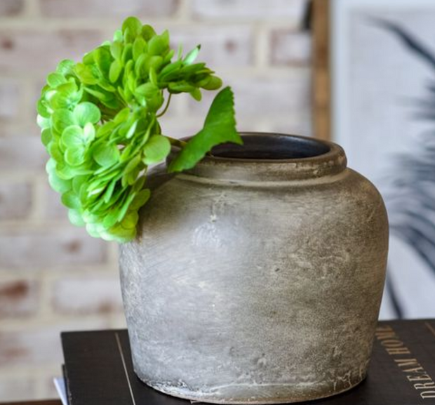 7.9" Antique Charcoal Square Vase