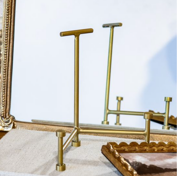 Brass Foot Easel, 8"