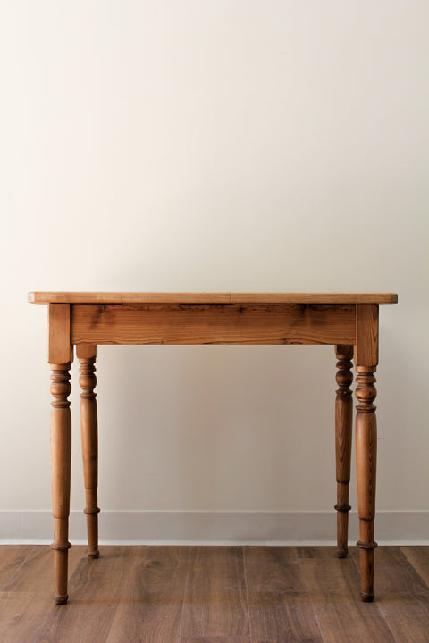 Meara Vintage Side Table