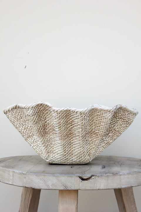 Scalloped Wave Basket