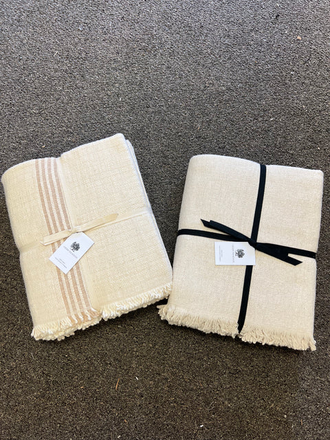 Poyvi Blankets, Two Colors
